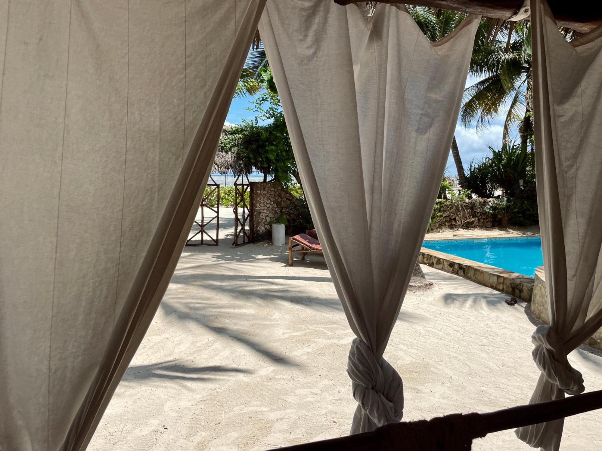 Villa Kipara - Private Beach & Pool Pwani Mchangani Exterior photo